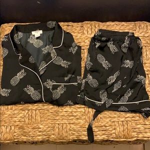 2 for 35✨ F21 PJ/ Lounge wear set!